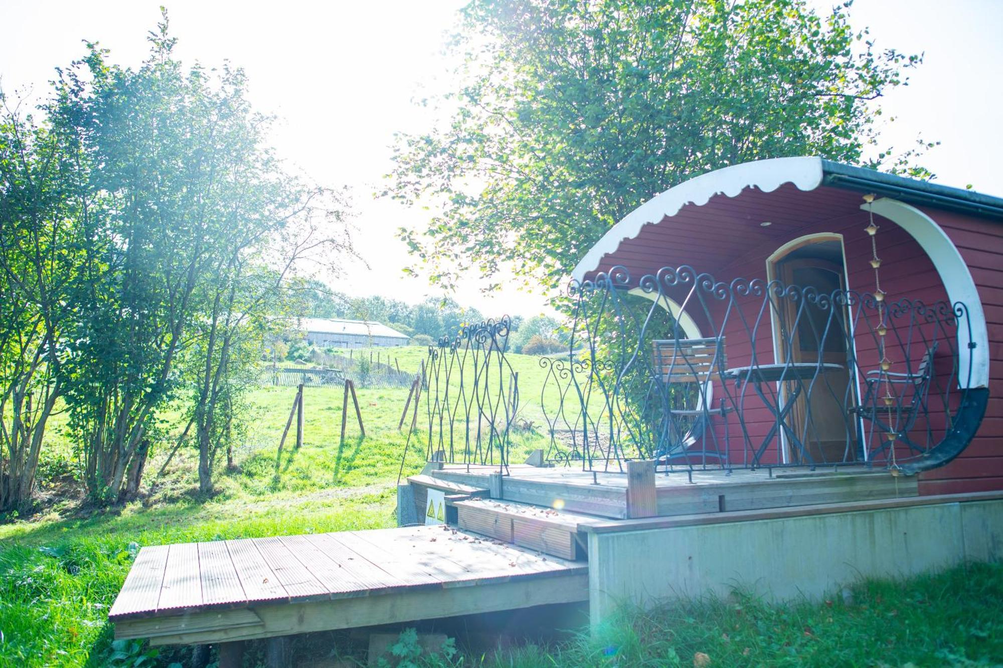 La Tiny House De La Bergerie Villa Lierneux Ngoại thất bức ảnh